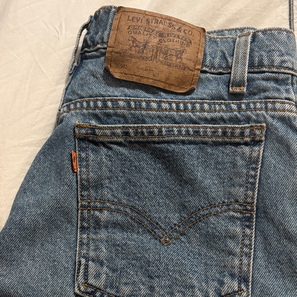 Classic Levi’s 941 denim shorts. 1997 - Picture 2 of 5